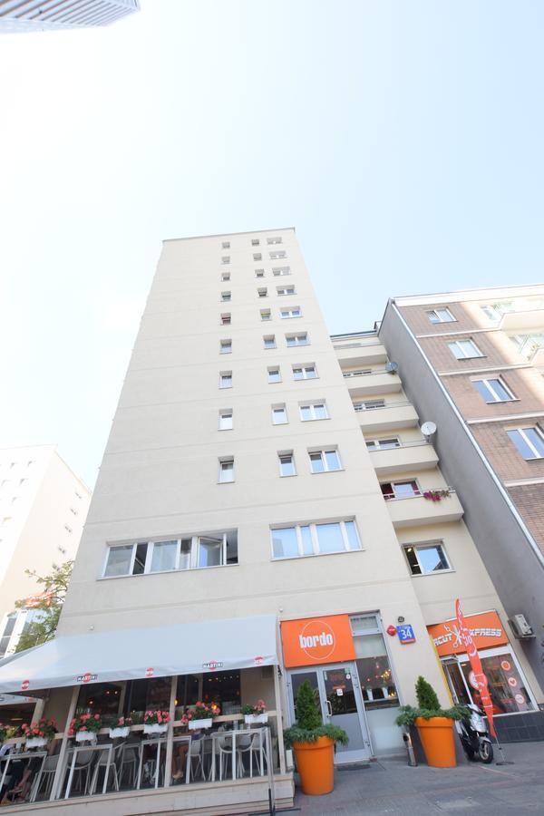 Elegant Apartment Chmielna Promenade Варшава Экстерьер фото