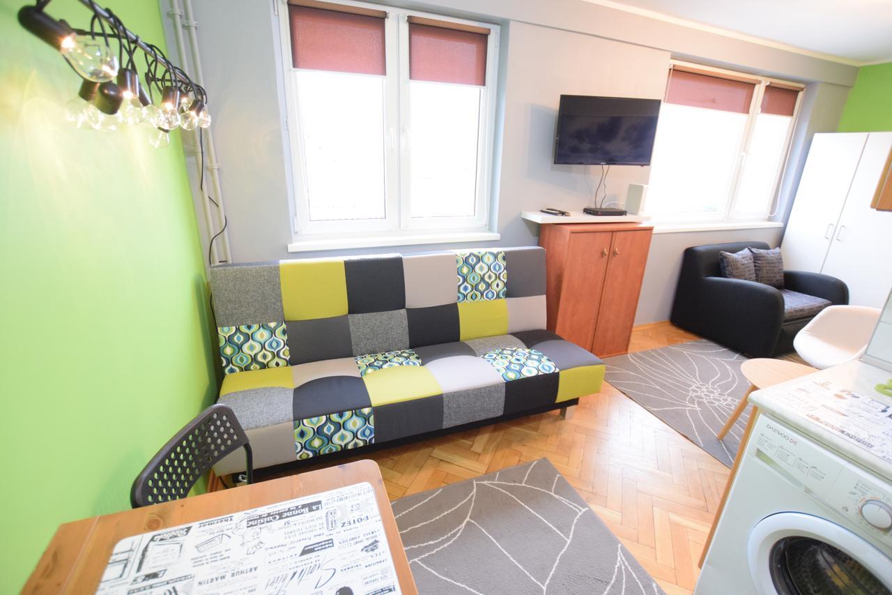 Elegant Apartment Chmielna Promenade Варшава Экстерьер фото