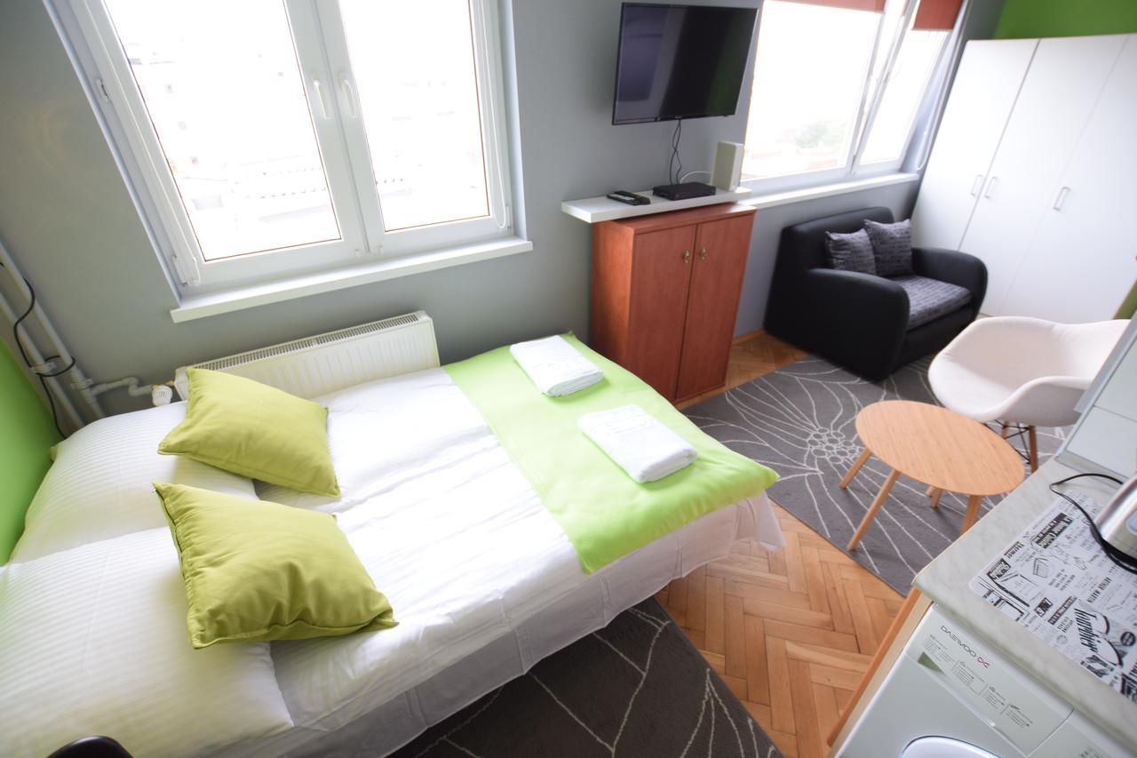 Elegant Apartment Chmielna Promenade Варшава Экстерьер фото