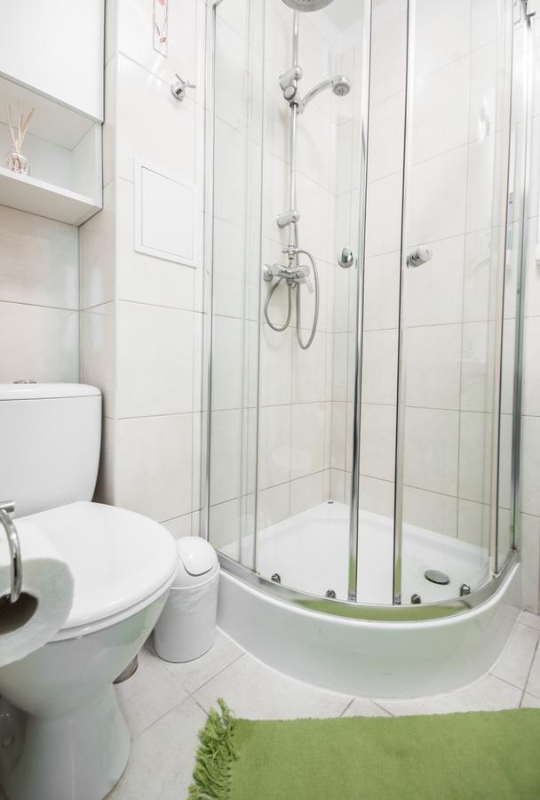 Elegant Apartment Chmielna Promenade Варшава Экстерьер фото